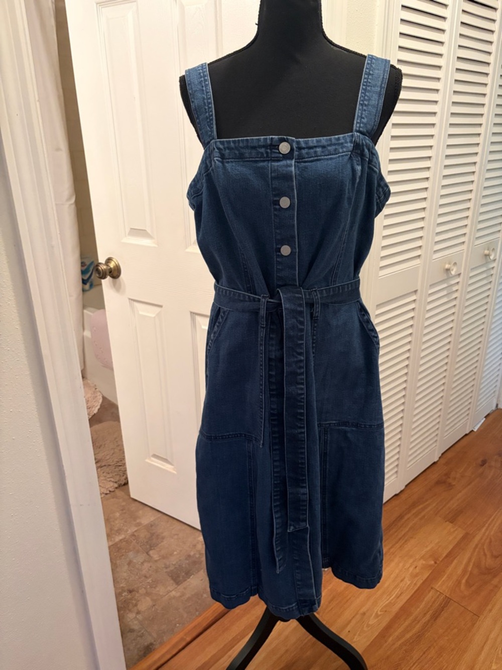 GAP Square Neck Denim Button-Front Midi Jumper Dress with Tie Belt
